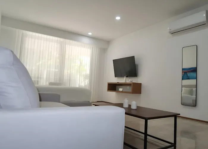 Modern Refuge Just Steps From 5th Avenue * Playa del Carmen